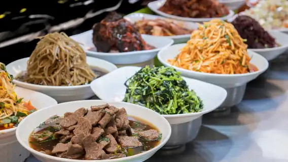 濟州市首個英語巴士之旅，自 2008 年起帶您探索西南地區及漢拏山濟州市亮點