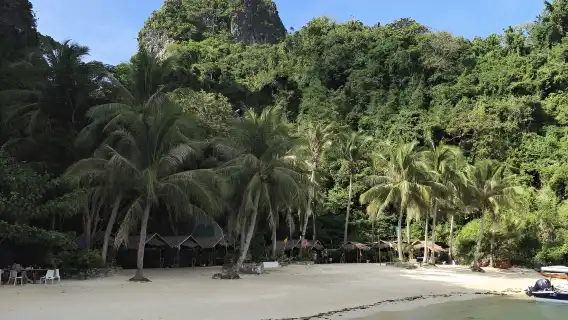 El Nido Tour B Hidden Caves & Island Escapes
