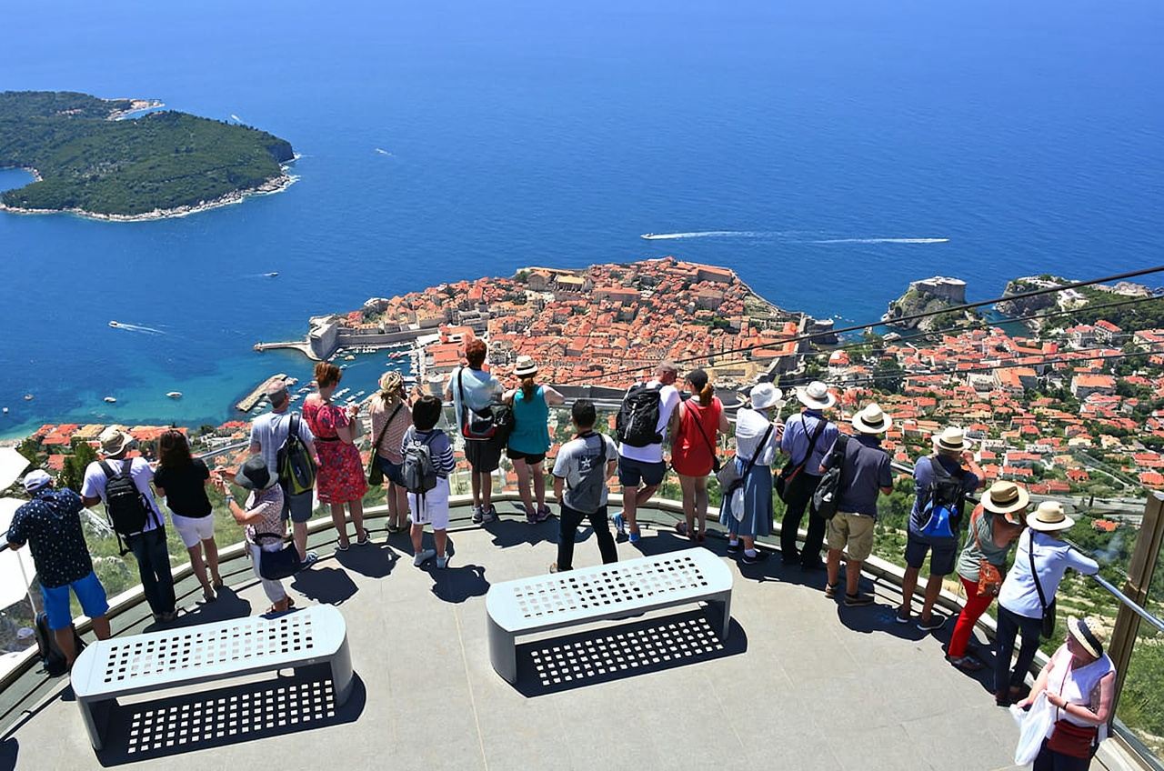 Dubrovnik: Cable Car, Walking Tour and City Walls Combo