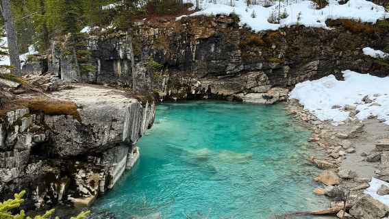 Calgary/Banff: tour di un giorno al lago Louise, Moraine e Marble Canyon