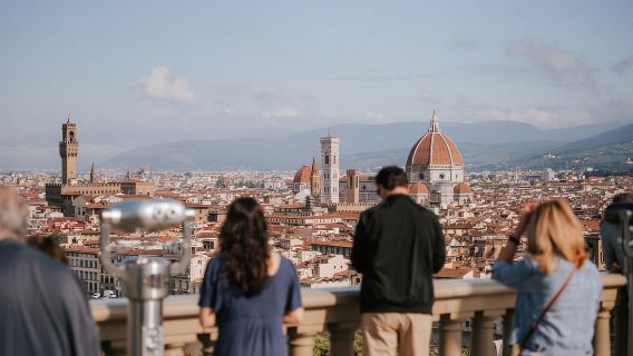 Depuis Florence : excursion d'une journée en Toscane avec vin et déjeuner