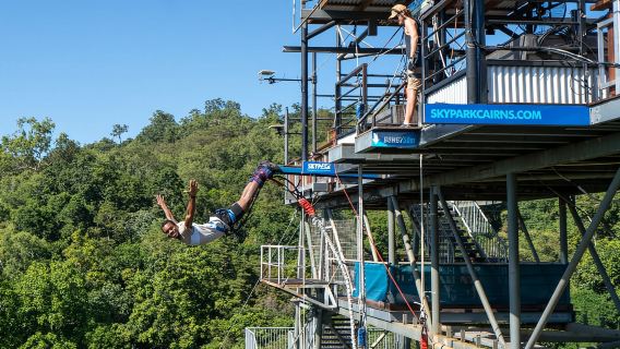 Cairns: salto bungy