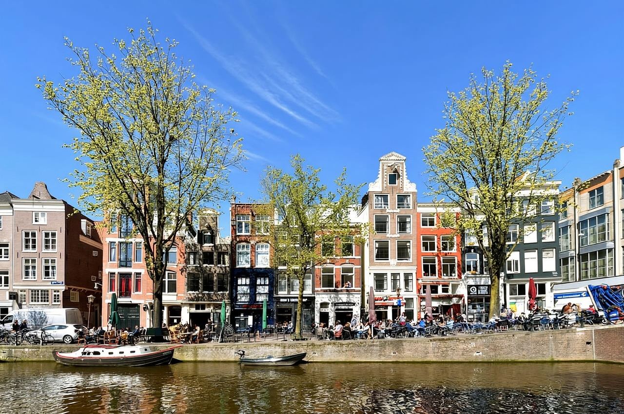 Amsterdam: tour del quartiere a luci rosse in inglese o tedesco