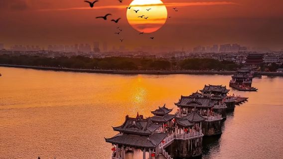 Shantou Chaozhou private charter day tour for two cities in 9 hrs / Quick visit to Ancient City of Chaozhou + Shantou Small Park
