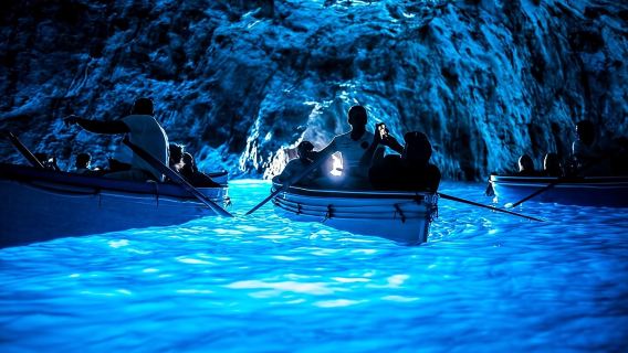 Capri-Bootstour mit optionalem Besuch der Blauen Grotte ab Sorrento