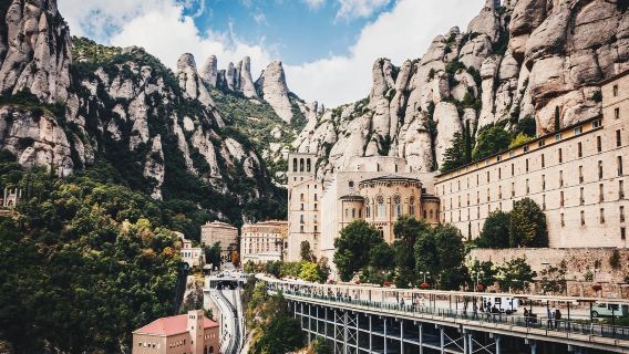 Montserrat Visit with Cog Wheel Train and Traditional Drinks