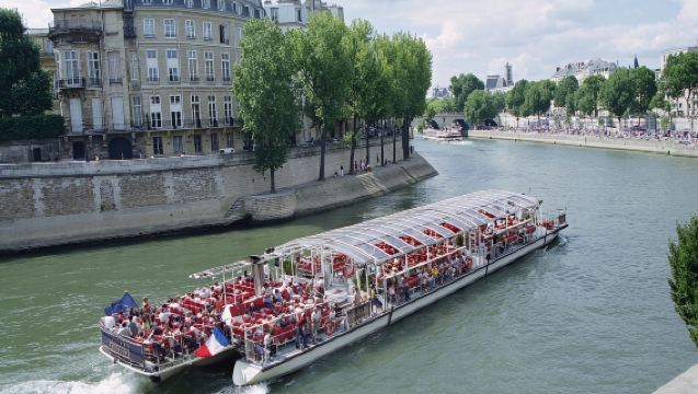 TOOTBus Paris Sightseeing Hop-On Hop-Off Tour