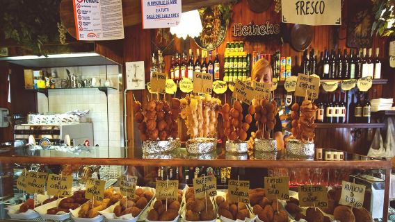 Venice Walking Tour and Gondola Ride - Small group Tour