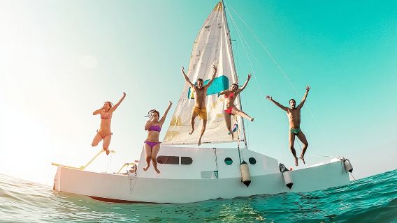 Isla Mujeres adventure by Catamaran. Snorkel, open bar and lunch