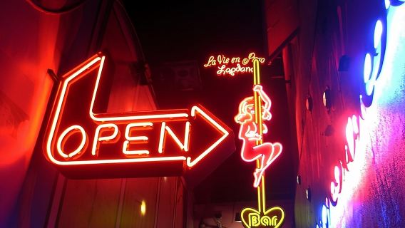 Private Tour durch das Amsterdamer Rotlichtviertel inklusive Sexmuseum