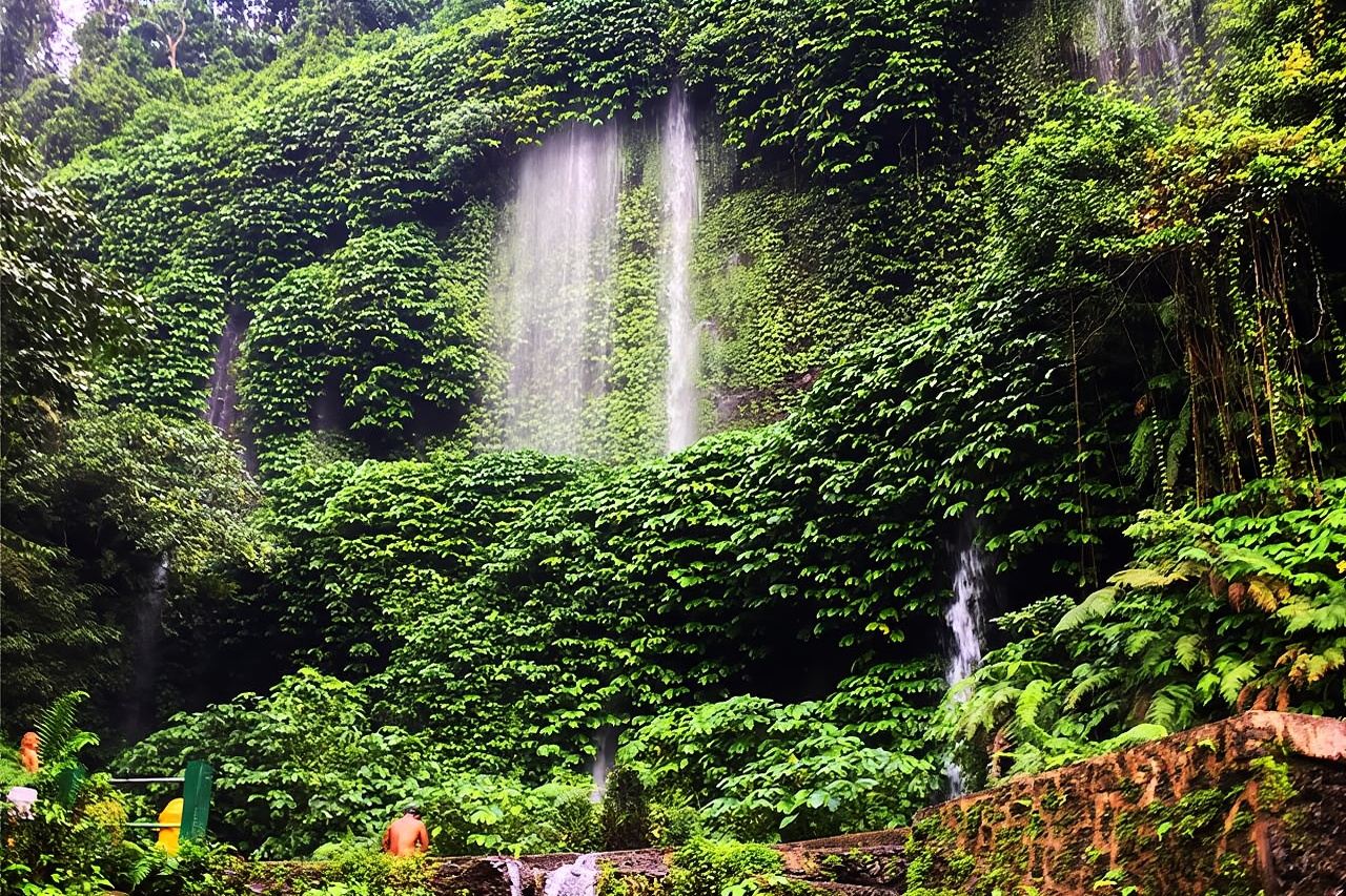 Cascata di Benang Kelambu e cascata di Benang Stokel Lombok