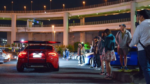 ทัวร์รถหรูในโตเกียว: ดาโกะกุ พีเอ และงานรวมตัวรถ JDM สุดอลังการของญี่ปุ่น