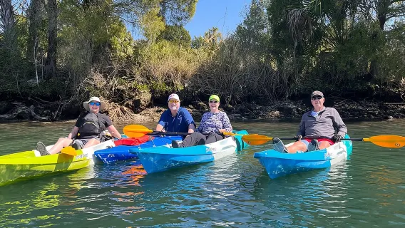 Avventura in Kayak Singolo Guidata di 3 Ore