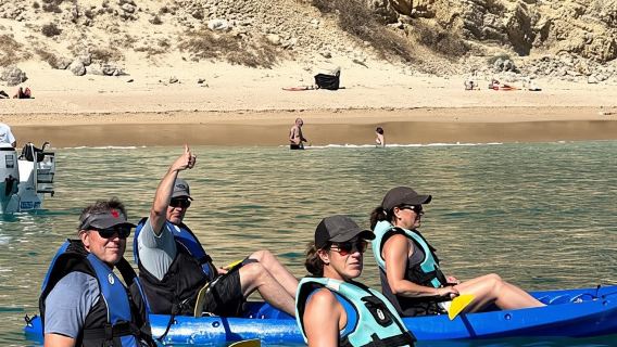 Arrábida - Sesimbra: Kayak Tour with Guide
