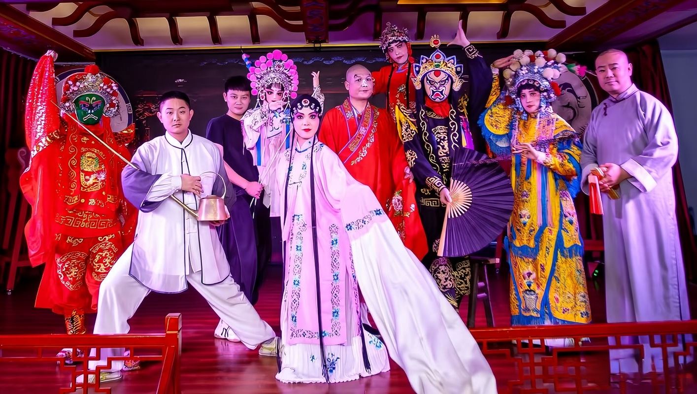 Chongqing Bayu Splendid Pear Garden Theater - Enjoy Intangible Heritage Performances (Watch Sichuan Opera Face-changing + Unlock Fire-spitting Skills + Savor Covered Bowl Tea + Opera Photography Experience)
