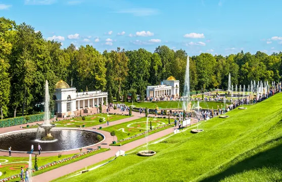 葉卡捷琳娜宮+彼得霍夫宮+拉多加湖一日遊
