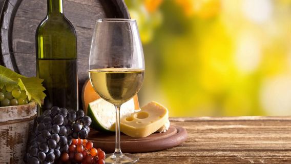 Winery Tour, Tasting & Lunch