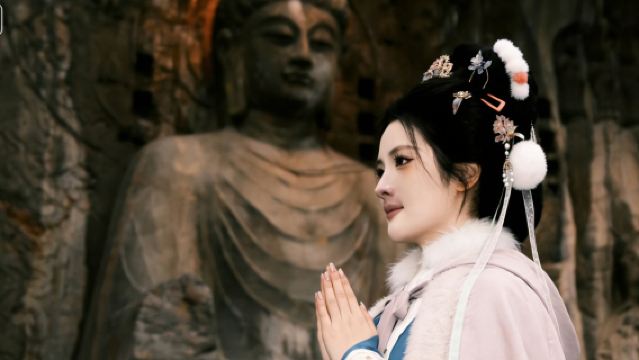 Lawatan sehari ke Kuil Shaolin + Gua Longmen Luoyang [Agen pelancongan tempatan - termasuk pengangkutan dari hotel dalam kawasan]