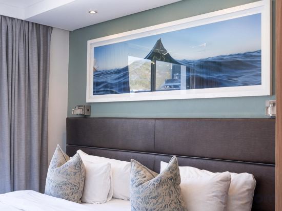 President Hotel Room Type - Apartment with Mountain View and Balcony
