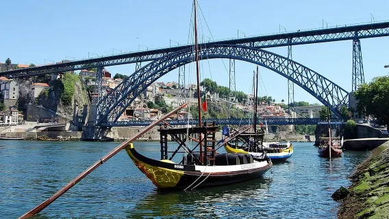 Private Porto City Tour with Sailing and Wine Tastings