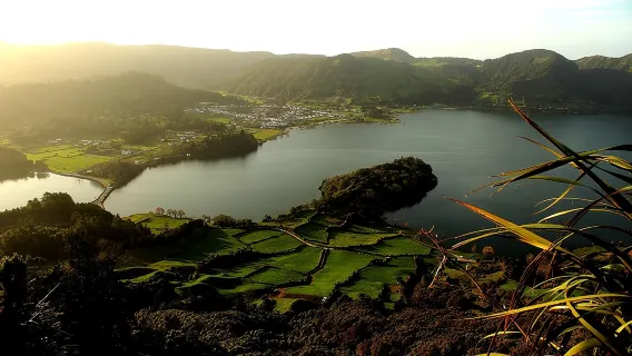 Private Full-Day 4x4 Tour to Lagoa do Fogo & Lagoa das Sete Cidades
