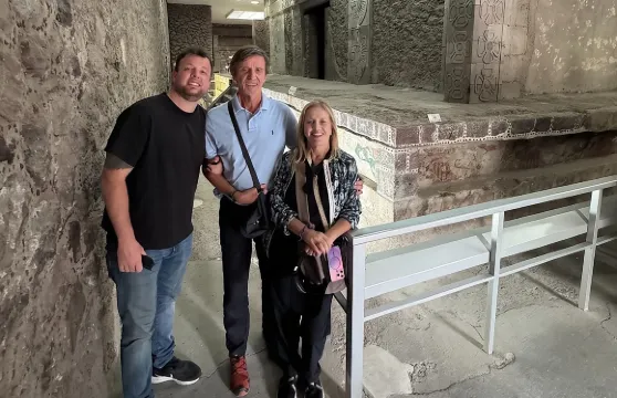 在當地人家中用餐，並可進入特奧蒂瓦坎的限制區域。