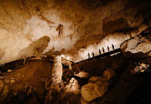 Jewel Cave Fully-guided Tour (Located in Western Australia) AUD 25.47
