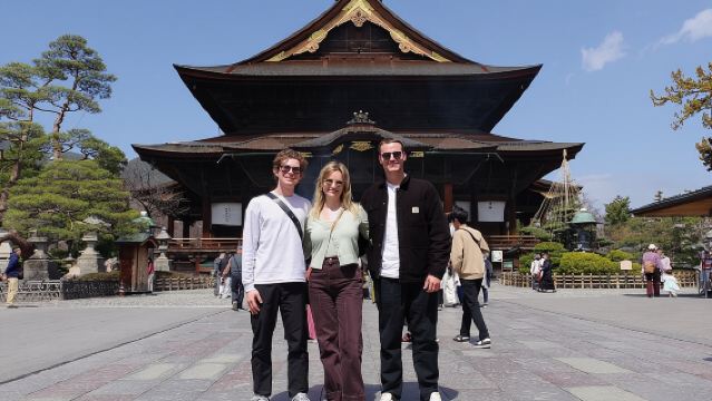 Food & Cultural Walking Tour around Zenkoji temple in Nagano