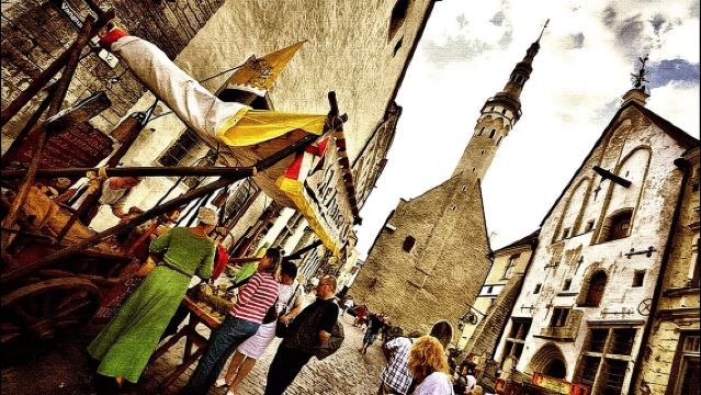 Day trip from Helsinki to Tallinn. Ferry included