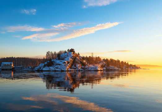 Akershus Fortress + Oslo Fjord + Bygdoy Peninsula + Nobel Peace Center private chartered tour