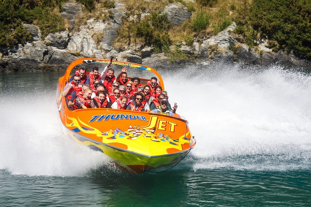 Queenstown: Jet Boat Adventure with Thunder Jet