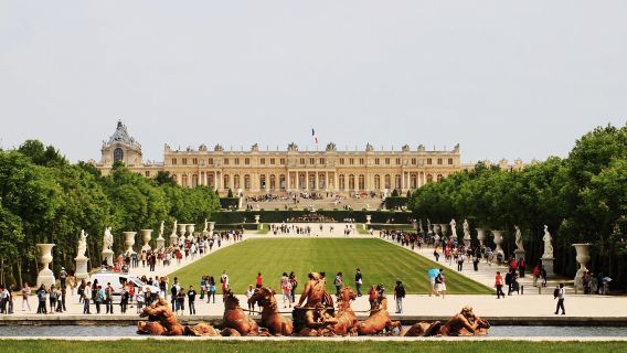 From Paris: Versailles Palace & Garden Bike Tour w/ Tickets