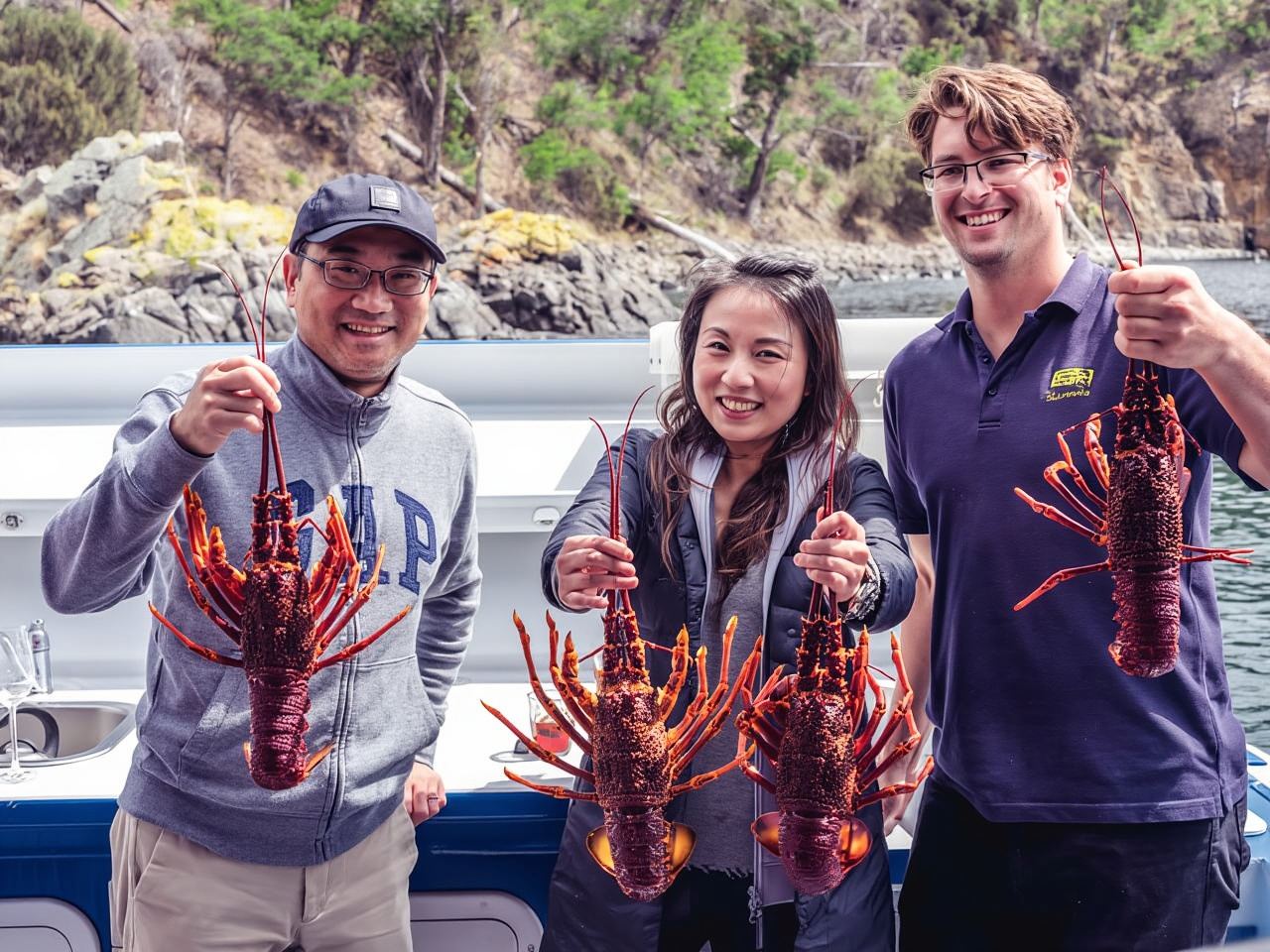 Hobart: Full-Day Tasmania Gourmet Seafood Cruise