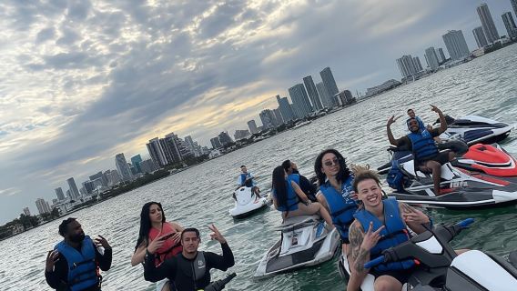 Miami: Aventura en moto acuática con paseo gratuito en lancha rápida
