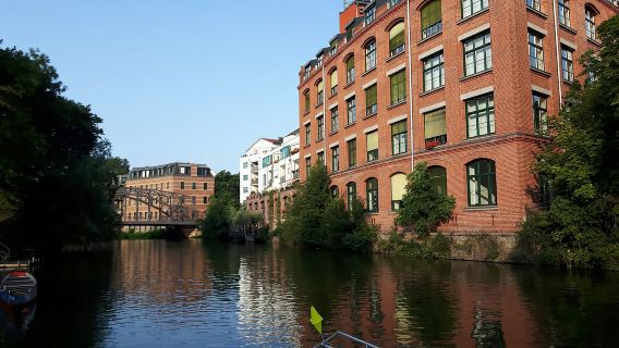 Leipzig: Geführte Motorboot-Rundfahrt