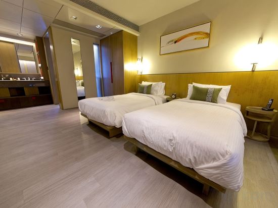 Wanchai 88 Hotel Room Type - 88 Deluxe Twin Room