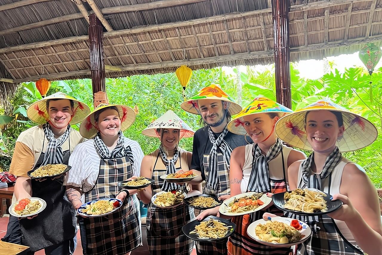 Hoi An Cooking Class(Market,BasketBoat Crabfishing&Cooking Class)