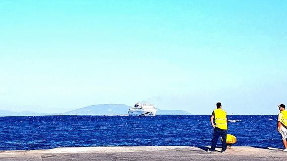 Atina Havalimanı'ndan Pire Gemi Turu Terminali'ne - Mercedes E Sınıfı Vagon ile Transfer