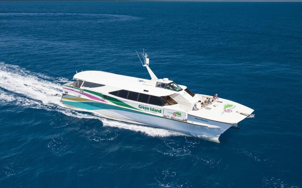 Cairns Great Cat Bootsfahrt Green Island Great Barrier Reef Tagesausflug [Chinesisch/Englisch | Optionals Schnorcheln oder Glasbodenboot]