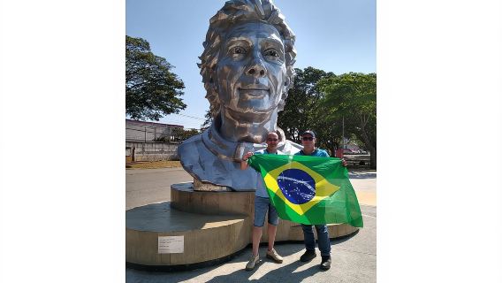 Jelajah Ayrton Senna 6 Jam – Pemandu Formula 1 Terhebat sepanjang Zaman