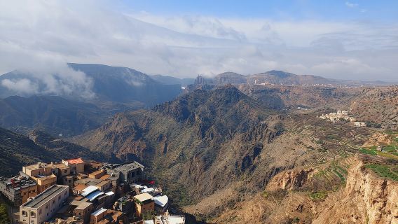 Nizwa and Green Mountain Group Full day tour