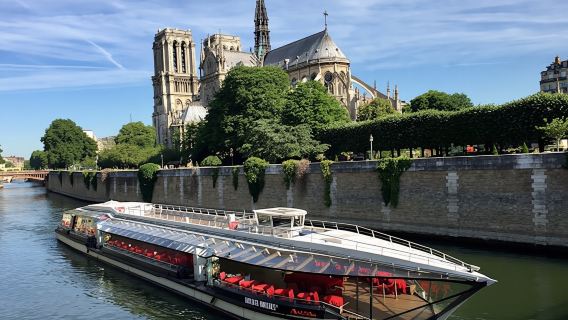 Sightseeing cruise with gourmet lunch