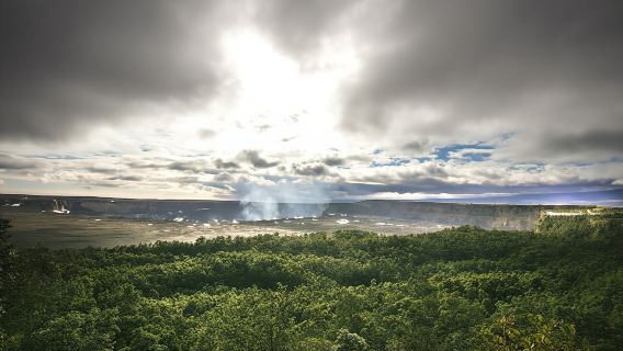 Big Island of Hawaii volcano hiking tour from Kona