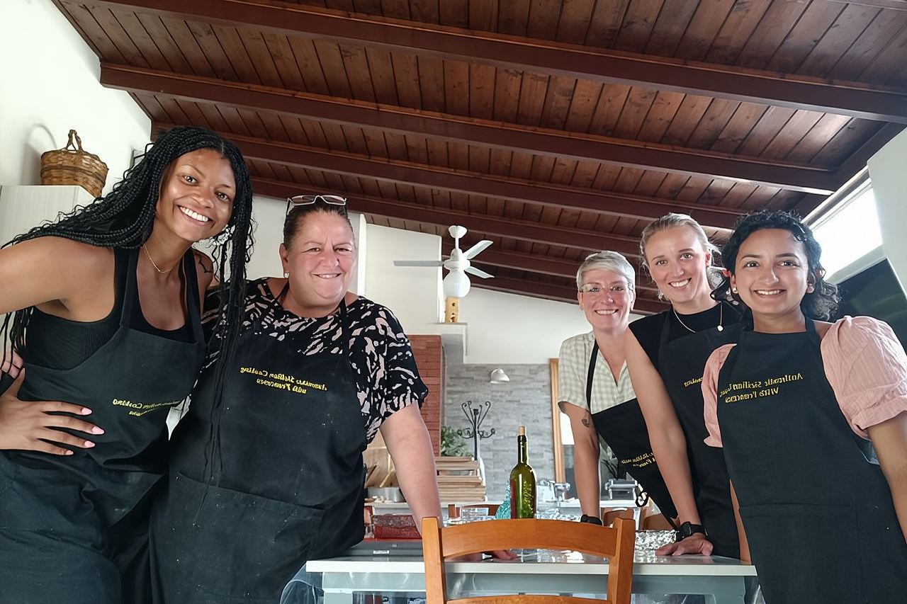 Clase de pasta fresca y tiramisú en Palermo