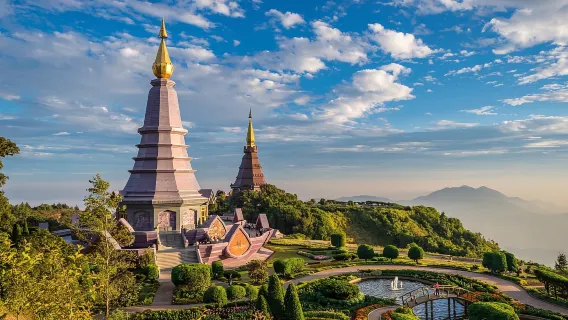 Doi Inthanon National Park one-day tour/ Doi Inthanon National Park Hiking one-day tour