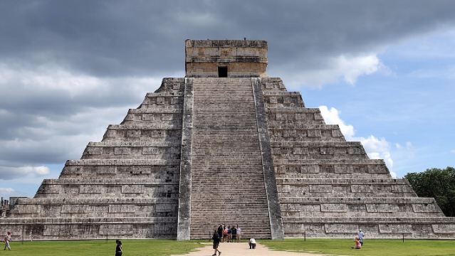 Chichen Itza Cenote Ik Kil and Coba Small Group
