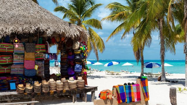 Isla Mujeres Catamaranreis met snorkelen, Open bar en vervoer