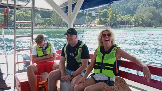 亞庇海釣一日遊【雙體船海釣+接送+午餐】馬來西亞沙巴