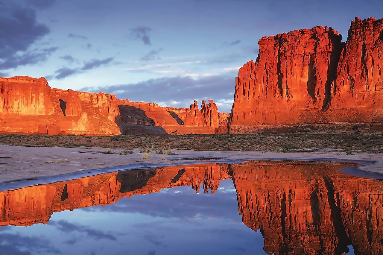 Moab: Arches National Park Morning Adventure Tour