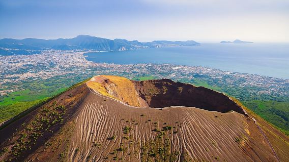 Vesuvius and Pompeii Tour with Audioguide from Salerno